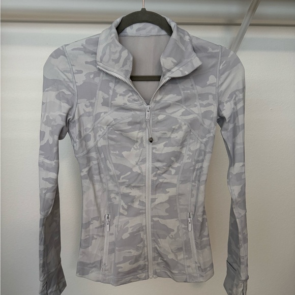 Lululemon Camouflage Define Jacket - Picture 1 of 3